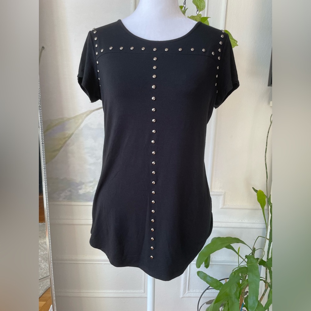 INC INTERNATIONAL CONCEPTS METALLIC STUDDED TOP ⚙️